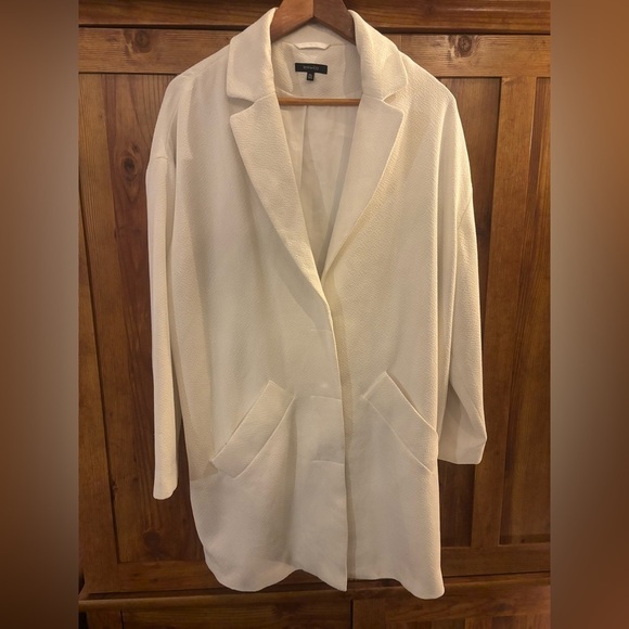 RW&CO. Jackets & Blazers - RW&CO Cream Textured Oversized Blazer • Minimalist Quiet Luxury Timeless M/L Fit